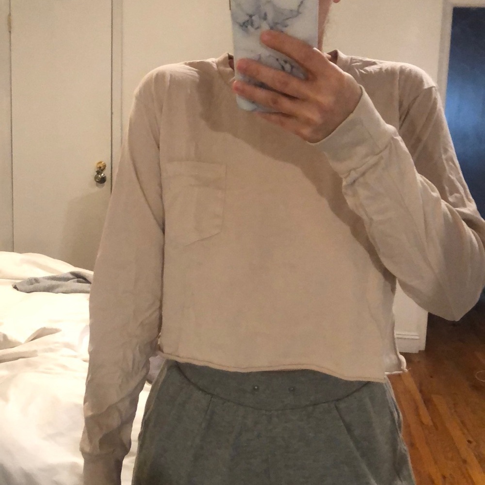 Brandy Melville blush cropped tee